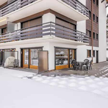 Cerisiers Hrez Apartment *